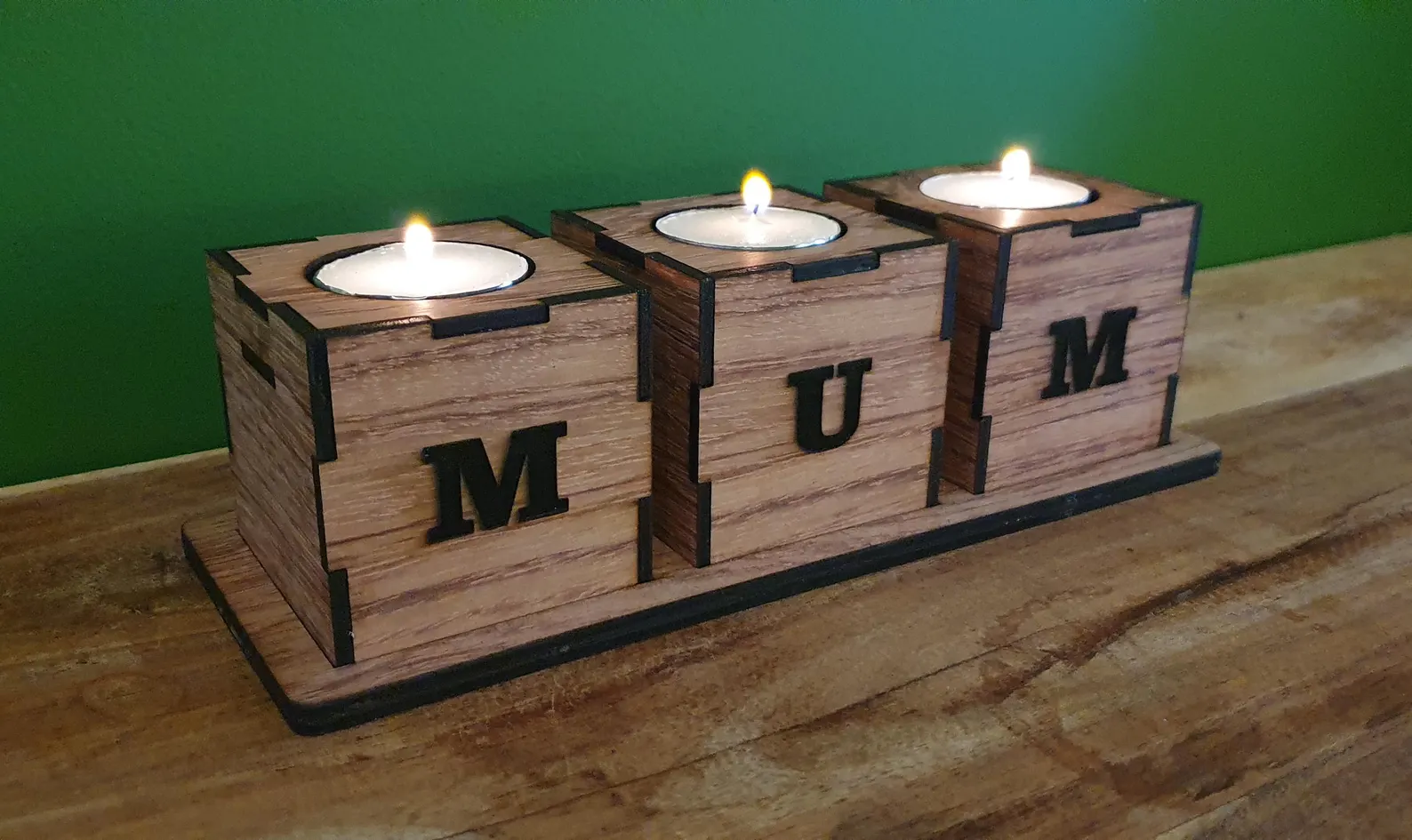 3 Tealight Candle Holders on a Stand